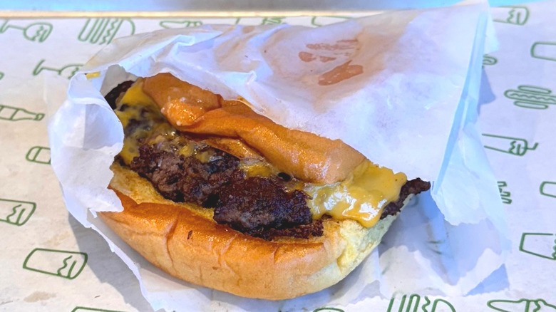 Shake Shack's Cheeseburger