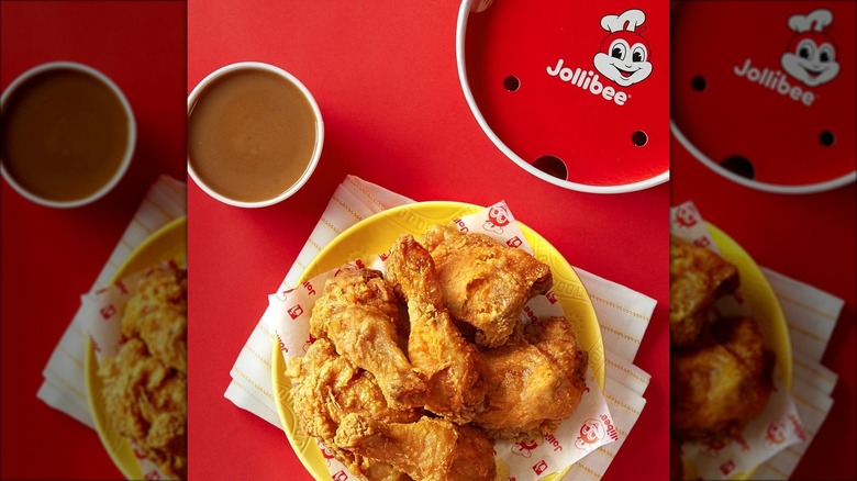 Jollibee chicken with gravy