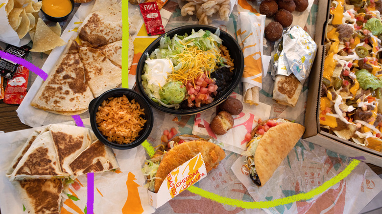 Array of Taco Bell items
