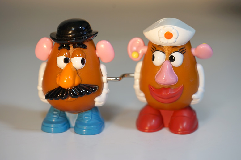 Rhode Island: Mrs. Potato Head Statue, Westerly