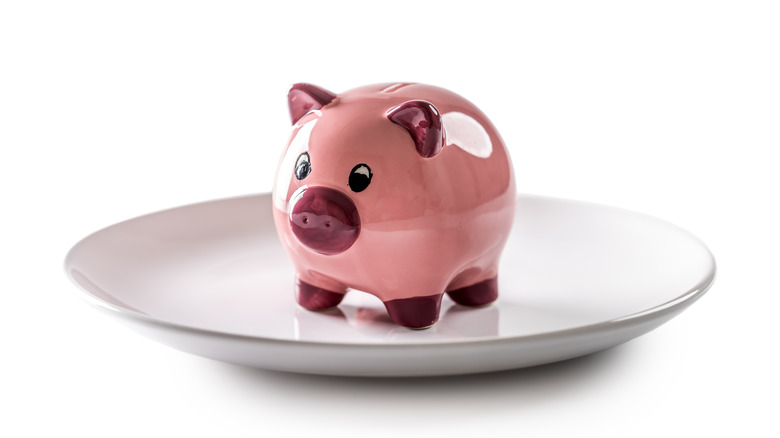 Plate with a piggy bank on it