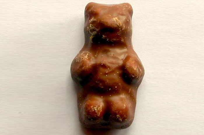 France: Chocolate-Covered Snacks