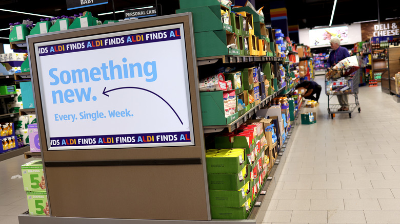 Aldi aisle endcap