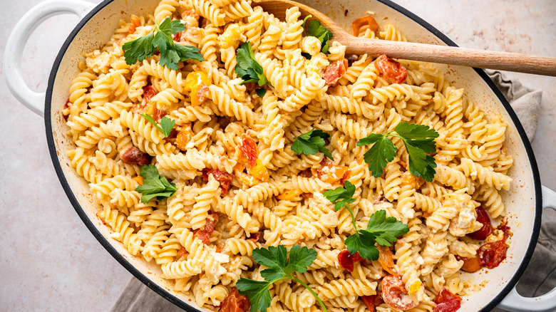 feta pasta in bowl 