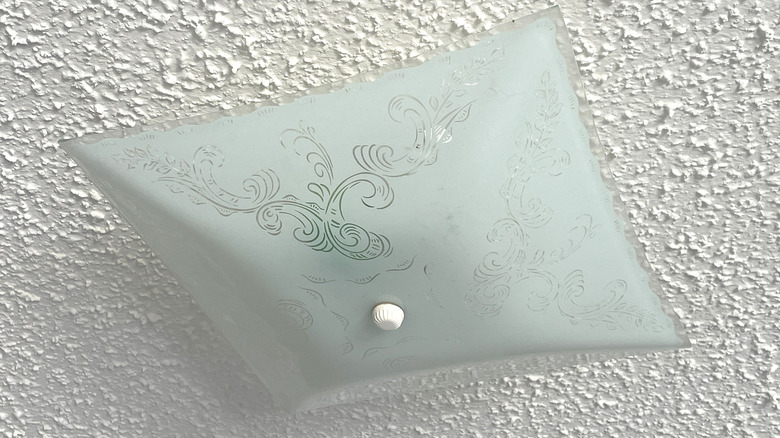Popcorn ceiling with light fixture