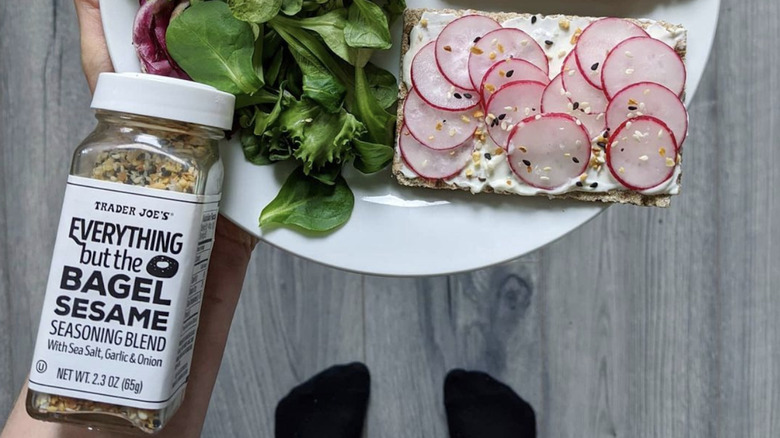 Everything But The Bagel Seasoning