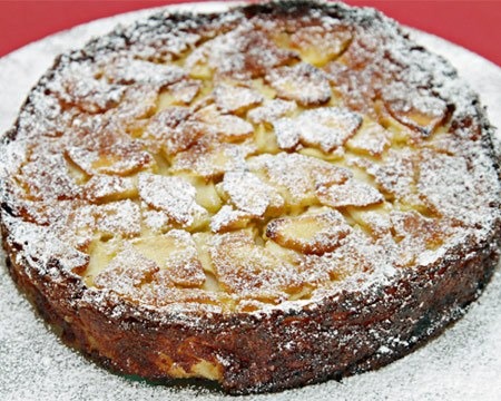 Tuscan Apple Cake