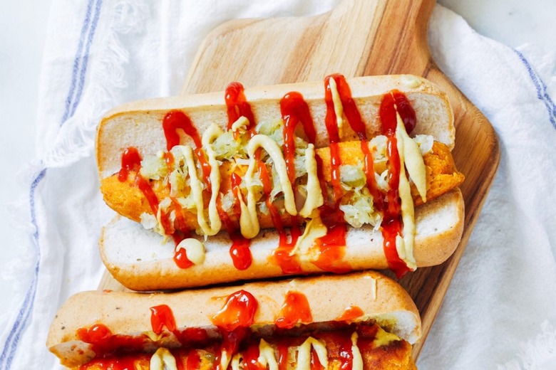 Vegan hot dogs