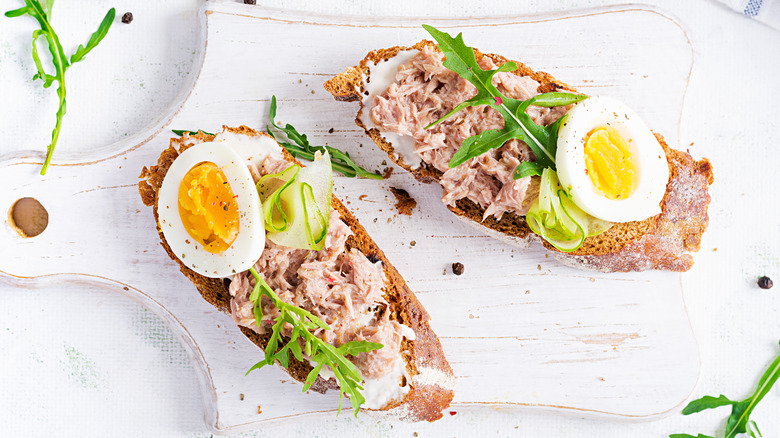 tuna salad on toast