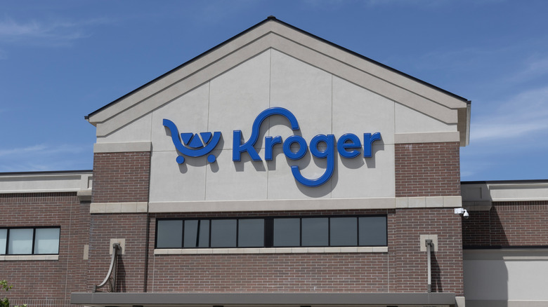 Kroger exterior store signage