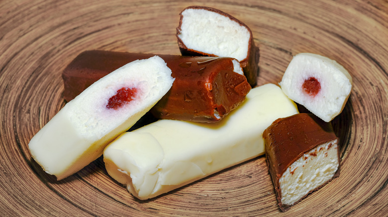 Estonian cheese snack bar