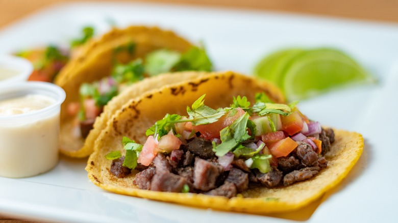 Baleadas meat and vegetables