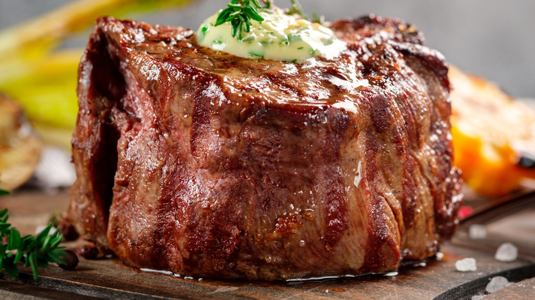 Chateaubriand with butter on top