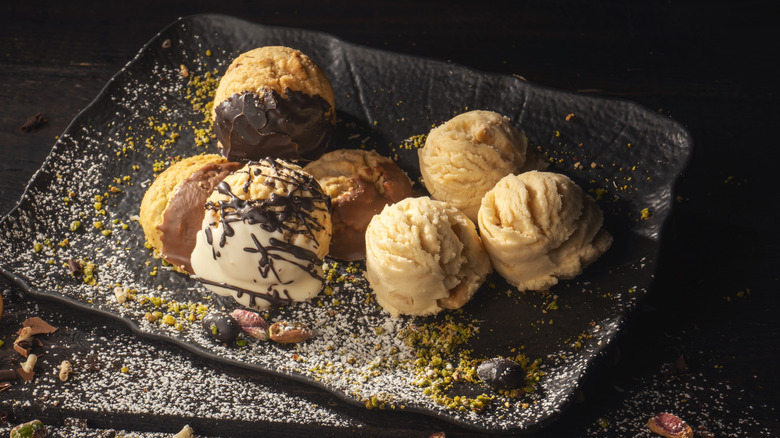 Truffles with chocolate and cookie