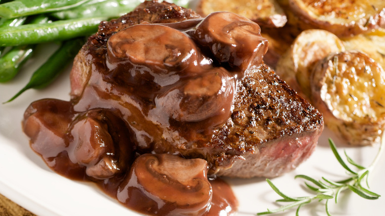 steak and mushrooms with bordelaise sauce