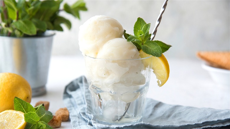 Scoops of Italian ice in glass