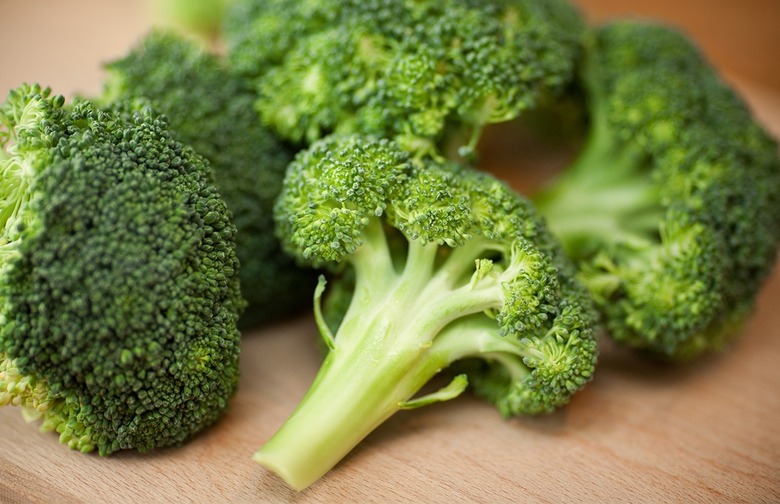 1962: 4 large bunches of broccoli