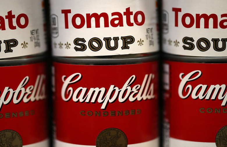 1946: 12 cans of Campbell's tomato soup