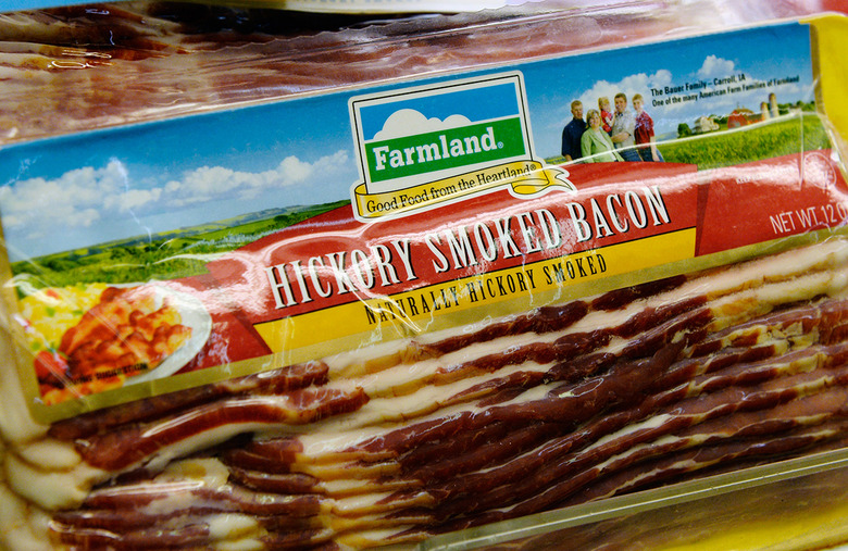 1995: 1 pound of Farmland bacon