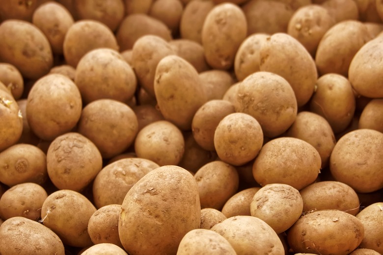 1985: 1 bag of potatoes 