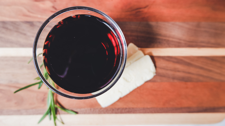 Mulled wine overhead with cheese