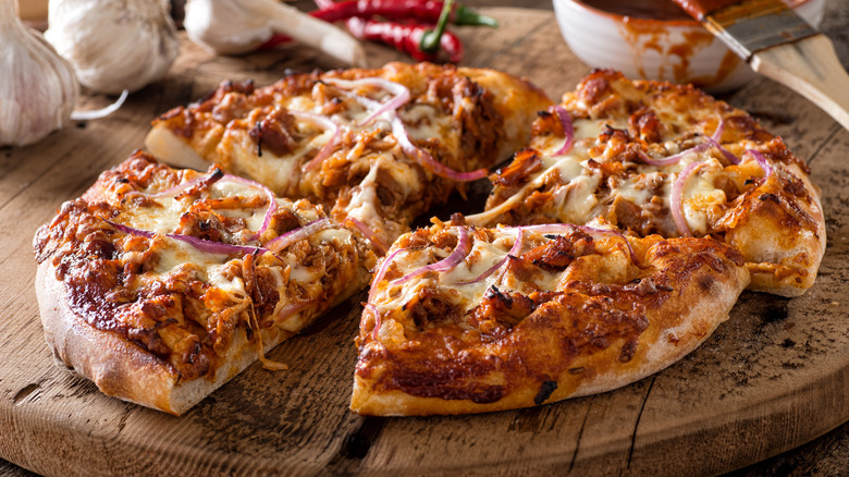 pulled pork BBQ and onions pizza