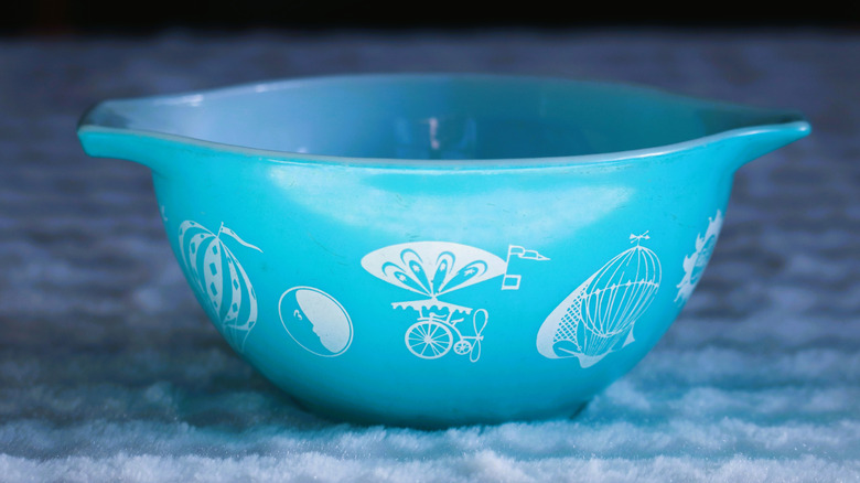 A blue vintage Pyrex bowl from the 1958 