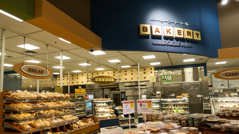 Publix bakery department