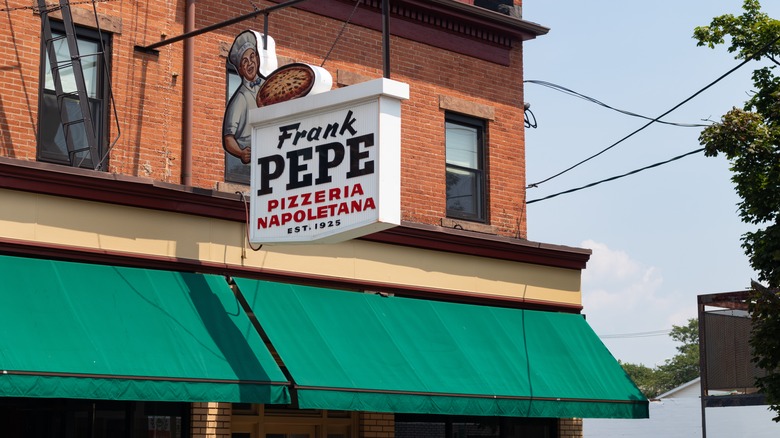 Frank Pepe Pizzeria sign