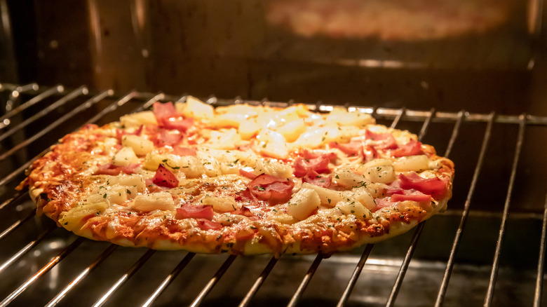 grilled Hawaiian pizza