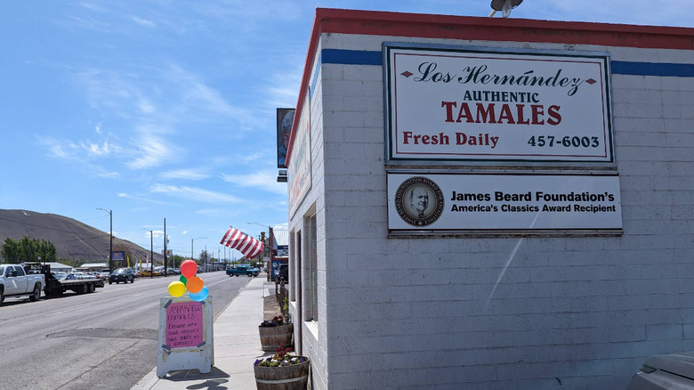 The outside of Los Hernández Tamales in Union Gap, Washington displaying a sign about its America's Classics Award from James Beard.