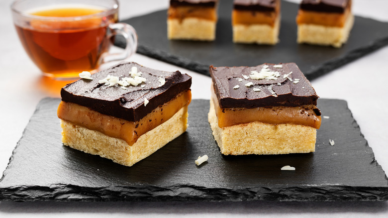 Millionaire's shortbread squares with caramel and chocolate