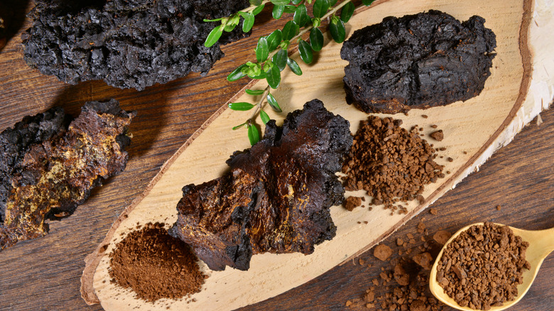 Mushroom powder on a board