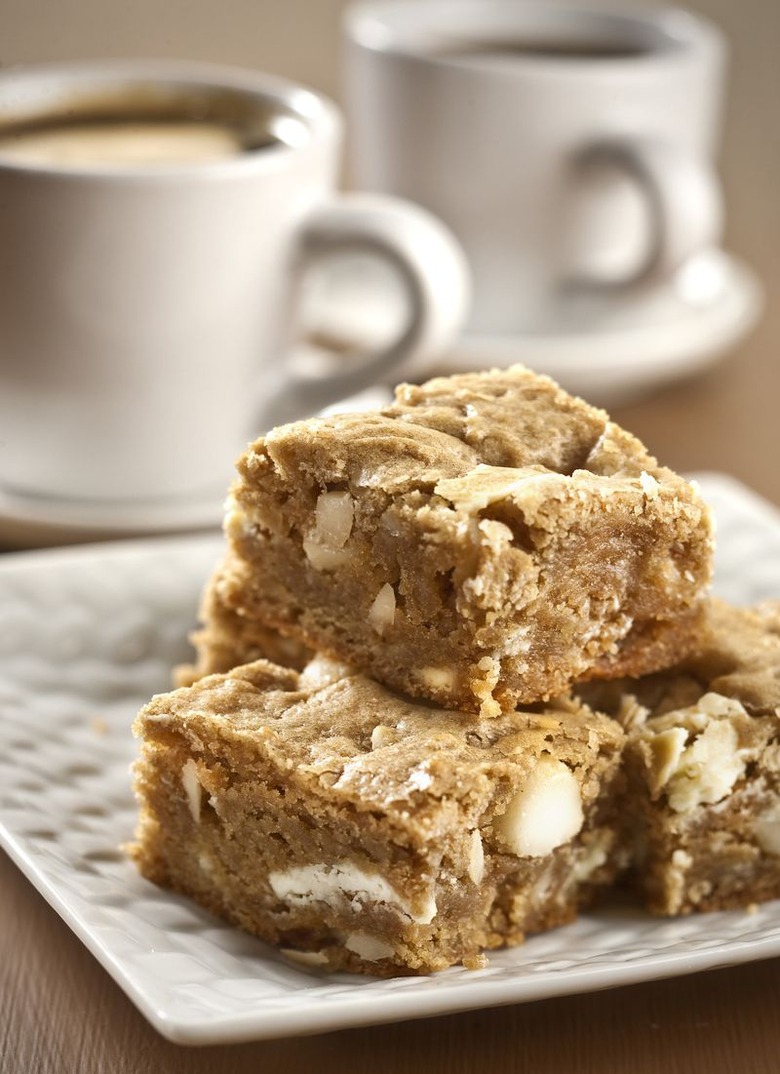 White Chocolate Macadamia Blondies recipe - The Daily Meal