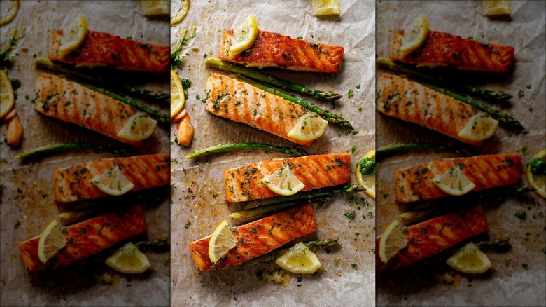 Salmon with lemon and herbs