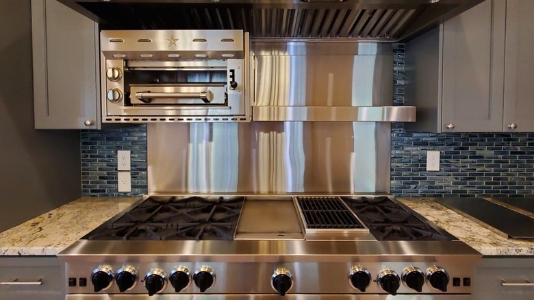 Salamander broiler and stove