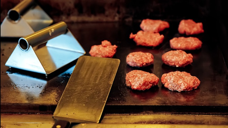 burgers on flat top griddle
