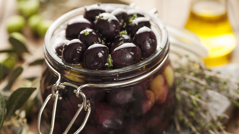 jarred kalamata olives