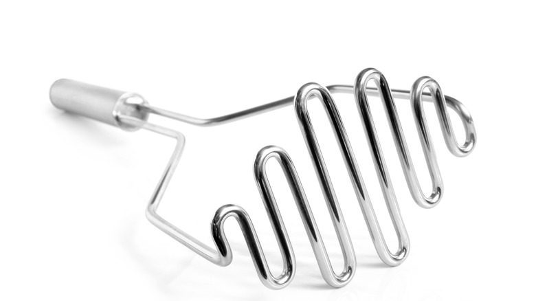 Wire potato masher