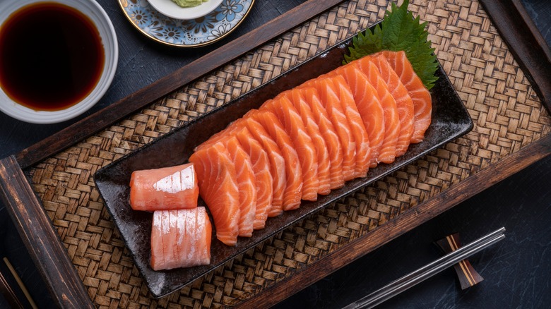 Fresh salmon with soy sauce