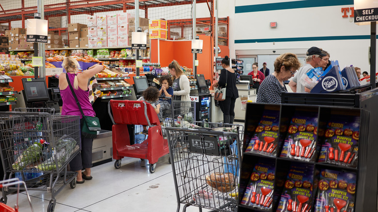 People paying at WinCo
