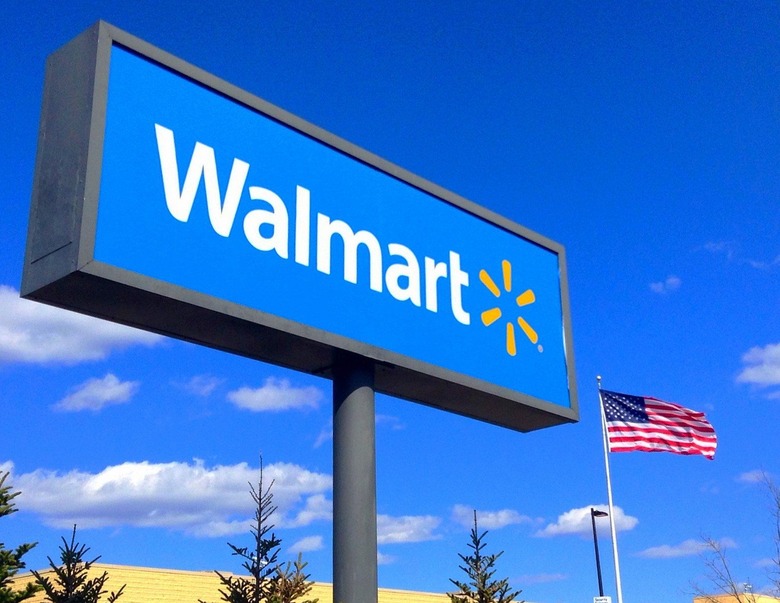 Woman Arrested for Drinking Wine, Eating Rotisserie Chicken While Riding Shopping Cart Around Walmart