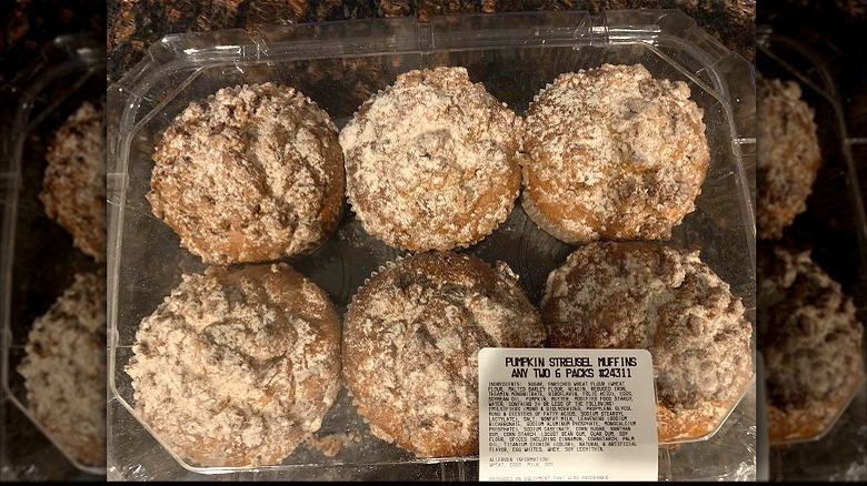 Costco pumpkin streusel muffins