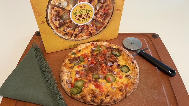 cheeseburger plant-based vegetarian pizza