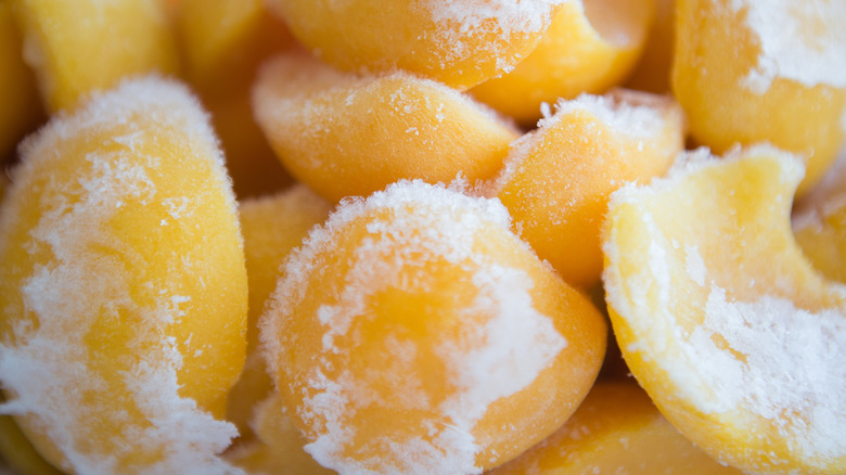Frozen peaches