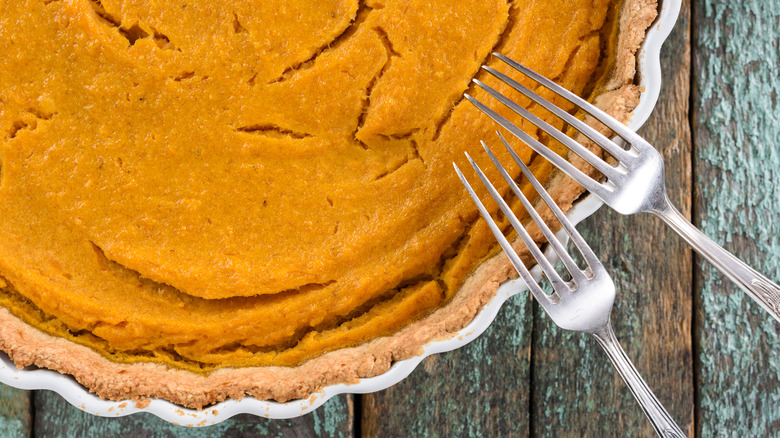 Pumpkin pie with cracked top