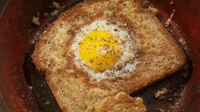 Egg-in-a-hole breakfast