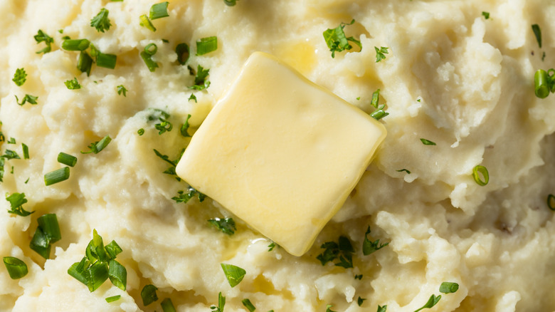 Mashed potatoes with butter